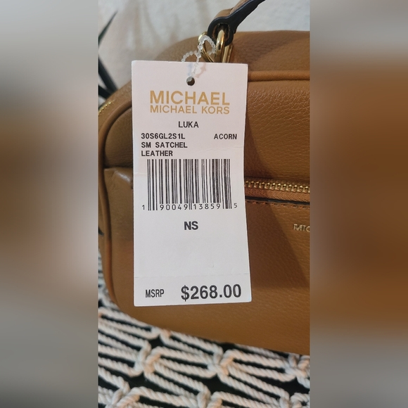 Michael Kors Luca Satchel - Picture 2 of 5